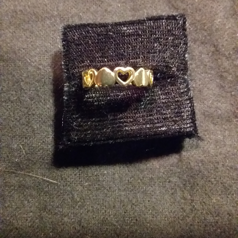 Gold Heart Toe Ring - Picture 2 of 3